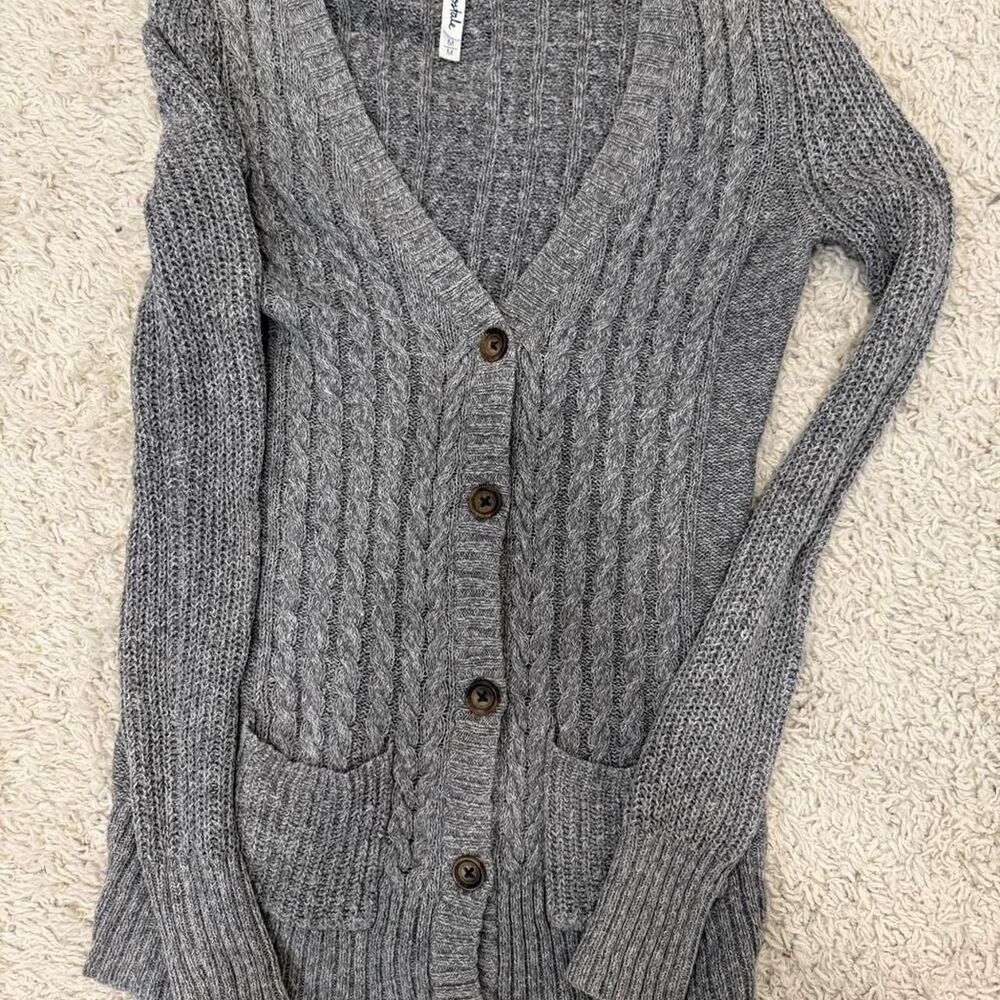 Aeropostale Women's Grey Cardigan